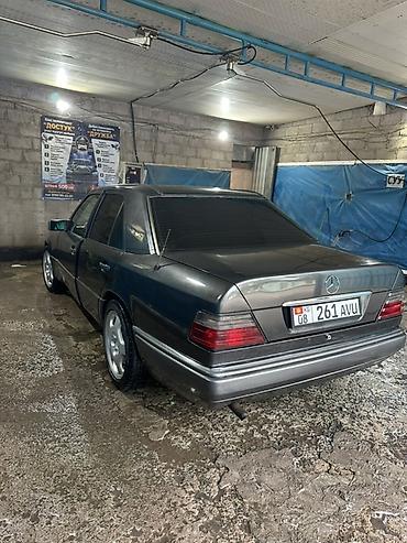 спринтер средний 2 7: Mercedes-Benz W124: 1994 г., 2 л, Механика, Бензин, Седан — 8