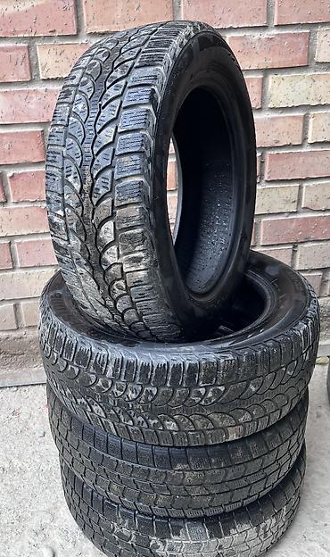 Продаю шины зима комплект!
185/60R15 зима !
Цена:4000 окончательно!
