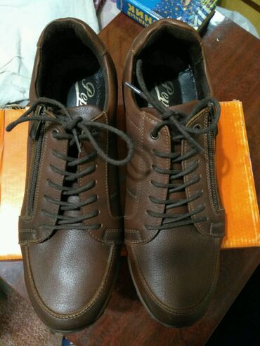обувь мужской 41: Туфли мужские,новые про-во Турция.Телефон в рабочем состоянии,полка
