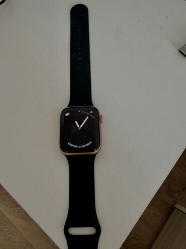 продаю смарт часы: Продаются часы Apple Watch ⌚️ 
6серия
44мм
ОРИГИНАЛ
