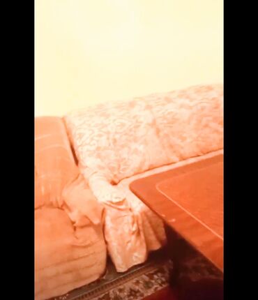 Uzunmüddətli kirayə mənzillər: Kirayə verilir: tam mebelli, geniş və işıqlı mənzil. 3 Otağ mətbəx — 10