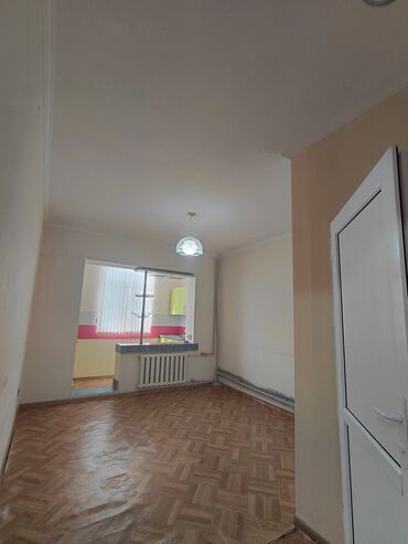 снять дом с бассейном на сутки в бишкеке: 3 комнаты, 51 м², Индивидуалка, 1 этаж, Косметический ремонт