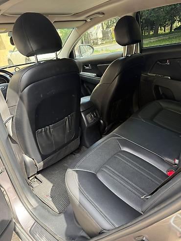 Kia: Kia Sportage: 2 l | 2014 il Krossover — 5