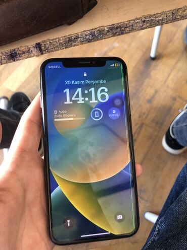 Apple iPhone: IPhone X, Qara, Qırıq — 1