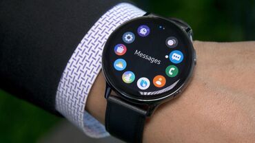 Зарядные устройства: Продаю оригинальные умные часы Samsung Galaxy Active Watch 2 44 mm