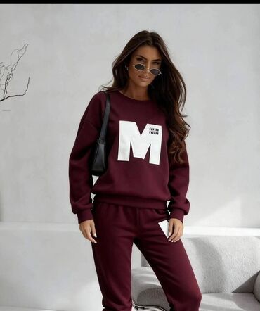 Gornji i donji deo: Ženski komplet trenerke – duks + donji deo - Model: casual sportski na lalafo.rs — 1 Gornji i donji deo: Ženski komplet trenerke – duks + donji deo - Model: casual sportski — 1