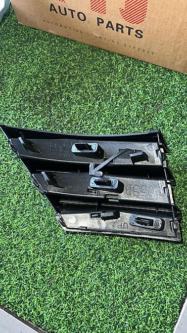 Решетки радиатора: Решетка радиатора Lexus 2017 г., Новый, Оригинал — 13