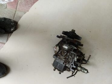 Sbor motorlar və silindr başlıqları: ISUZU dizel mühərriki üçün komple silindr başlığı və əlavə hissələr - — 10