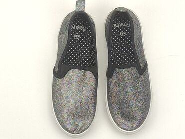 buty sportowe halowe nike: Кросівки 35, Б/в