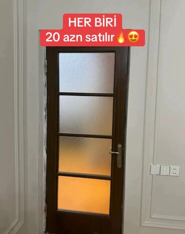 Giriş qapıları: İşlənmiş Otaq qapısı Ünvandan götürmə