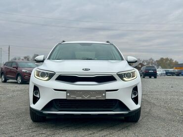 Kia: Kia Stonic: 2017 г., 1.4 л, Автомат, Бензин, Кроссовер