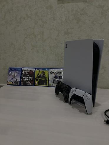 Видео оюндар жана приставкалар: Игровая приставка Sony PlayStation 5 в комплекте с двумя беспроводными — 1
