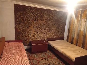 Продажа коттеджей и домов: Продам дом по адресу ул.Бакытбек Егембердиев 15. Дом 33 м², земля — 9