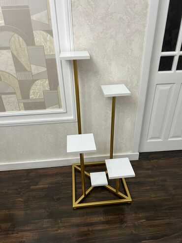 Rəflər, etajerkalar: Gül stendi подставка для цветов.Çiçək stendi və dekor. metal karkas — 18