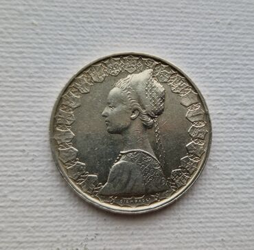 pul kolleksiyası: Italiyaya aid 1959 cu ilin gümüş qəpiyi
11 qramdır