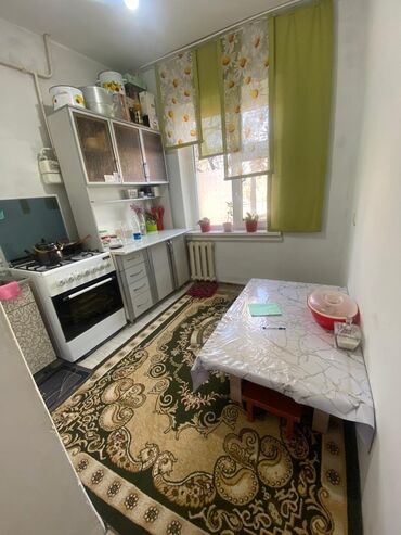 купить квартиру 105 серии в бишкеке: 2 комнаты, 48 м², 105 серия, 1 этаж, Косметический ремонт