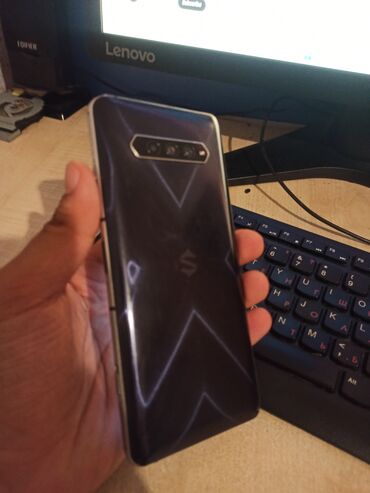 Xiaomi Black Shark 4, 128 ГБ, цвет - Черный, 
 Сенсорный, Отпечаток пальца, Беспроводная зарядка