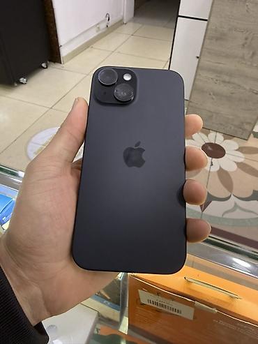 samsung 2fxm3: IPhone 15, 128 ГБ Смартфон Apple iPhone 15 в тёмном цвете. На фото — 3
