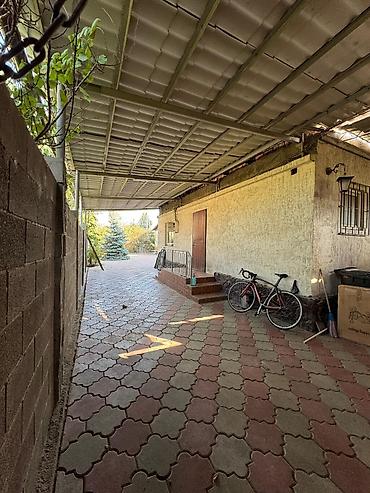 Продажа коттеджей и домов: Продается частный дом с высоким забором и откатными/секционными — 20