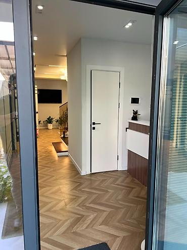 Продажа офисов: Продажа офисов 200 м², С ремонтом, 1 этаж — 21