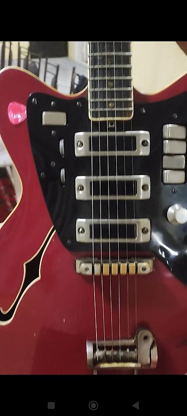 judo forma: Elektrik gitara, klassik vintaj üslubda yarımhollow korpus quruluşuna — 5