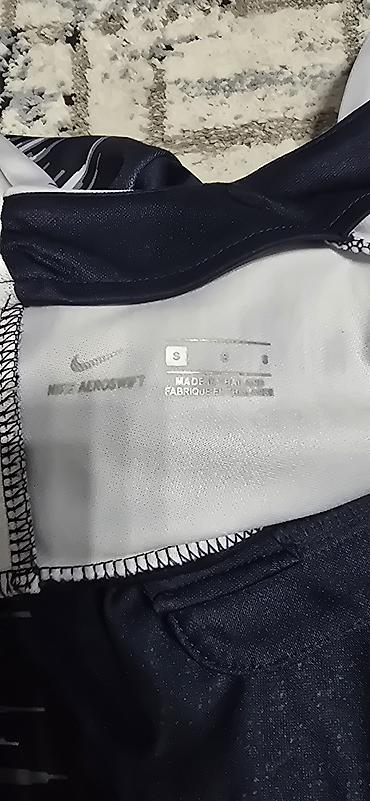 Nike AeroSwift, размер S. - Лёгкая технологичная ткань Nike AeroSwift