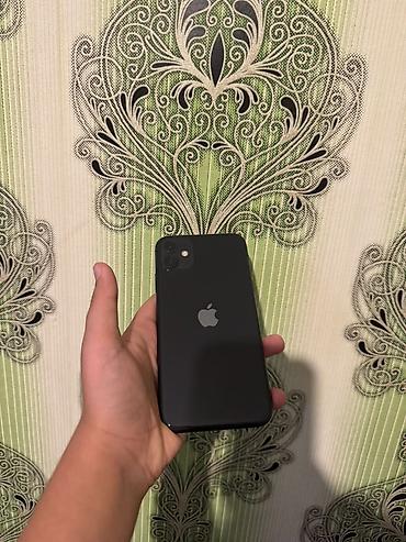 apl 13: IPhone 11, 64 GB, Face ID — 2