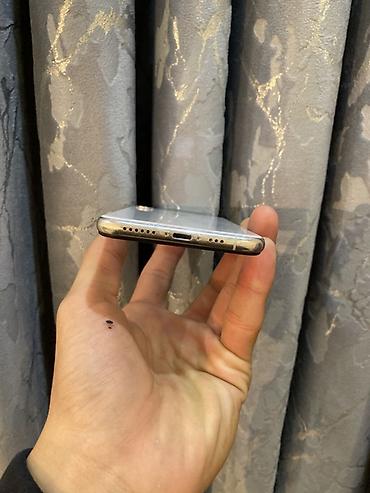 ipnone xs: IPhone Xs, Б/у, Серебристый — 3