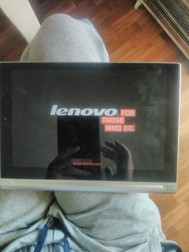 Računari, laptopovi i tableti: Original fantasticni "LENOVO YOGA2"® PC tablet sa fantasticnom izradom