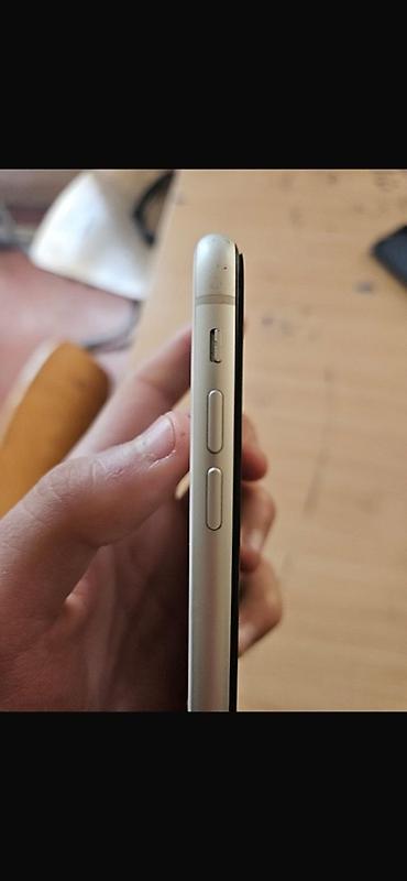 Apple iPhone: IPhone 11, Ağ, Face ID — 7