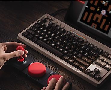 c64: Клавиатура, Механическая, Bluetooth, Проводное подключение, Размер: 75% — 8