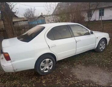 Toyota: Toyota : 1995 г., 1.8 л, Автомат, Бензин