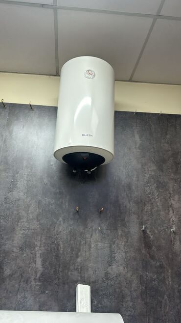 Накопительные водонагреватели: Накопительный водонагреватель Объем бака: До 10 л, Новый — 3