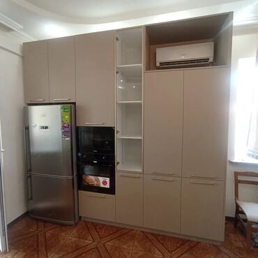 полки шкафы: Представляем комплект кухонных шкафов, выполненный в современном
