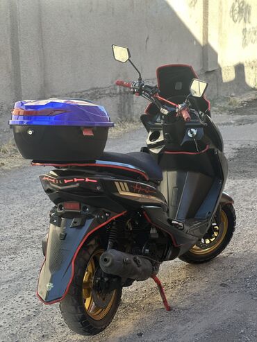 резина на скутер 12: Тип скутера Yamaha, 150 куб. см, Бензин, Б/у