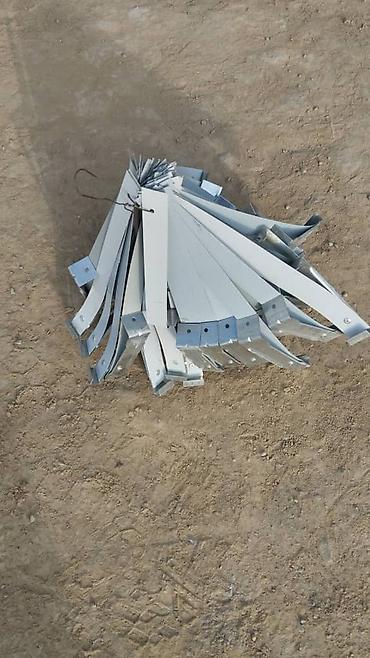 Кровля крыши: Желоба. отливы. слив. жолоб. отлив . тунике фон. чоро — 13