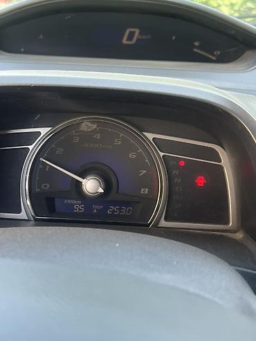 ручка на цивик: Honda Civic: 2008 г., 1.8 л, Бензин, Седан — 7
