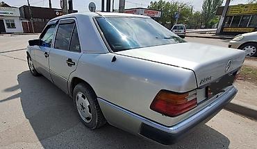 eafc 25: Mercedes-Benz E-Class: 1992 г., 2.2 л, Механика, Бензин, Седан — 3