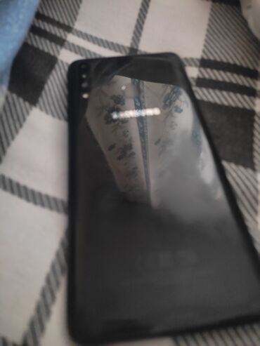 игровые телефон: Samsung A20s, Б/у, 32 ГБ, цвет - Черный, 2 SIM
