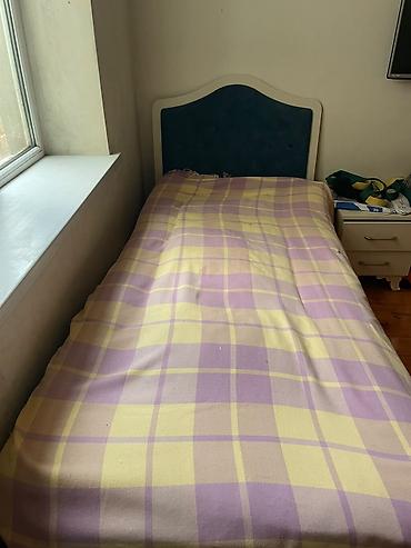 Çarpayılar: İşlənmiş, Təknəfərlik çarpayı, Bazalı, Matras ilə, Siyirməli, Azərbaycan — 2