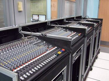 Dinamiklər və kolonkalar: Yeni RCF Kolonka, Növ - Akustik, rəng - Qara — 10