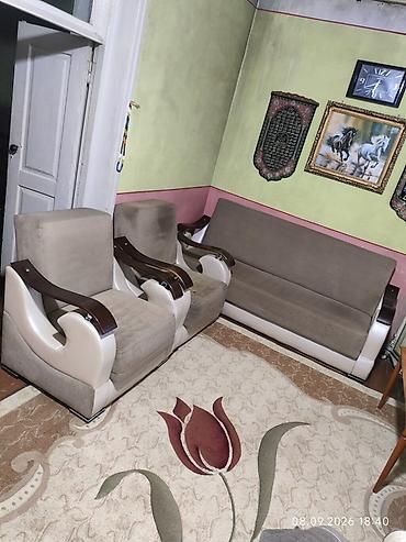 mingəçevir divan: Qonaq otağı üçün dəst: divan + 2 kreslo - Tərkibi: 1 ədəd üçnəfərlik — 3