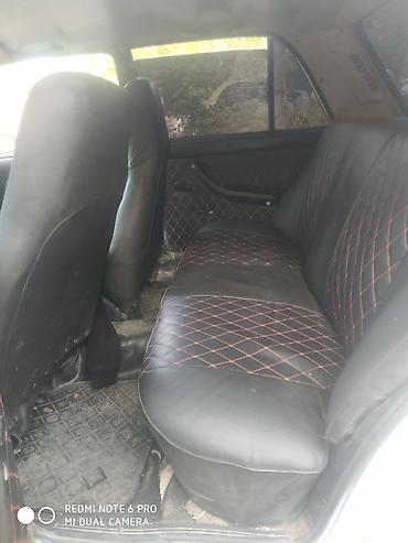 vaz 1111: VAZ 2107 sedan Xüsusiyyətlər: - Kuzov: 4 qapılı sedan, ağ rəng - — 2