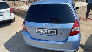 tourer v: Honda Fit: 2003 г., 0.3 л, Механика, Бензин, Хэтчбэк — 2