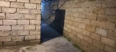 nizami m: Satilir heyet evi.40 kv m umumi.senet kend soveti. Gaz isig su — 1