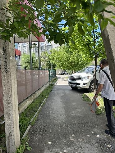 забыл: Сдаётся в аренду нежилое помещение S-240 кв.м, 1 этаж в отдельно — 4