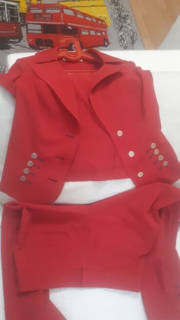 ağ qadın kostyumları: M (EU 38), rəng - Qırmızı