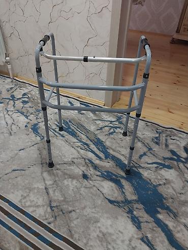 Gəzinti üçün dəstək çərçivəsi (walker) - Material: yüngül alüminium — 1