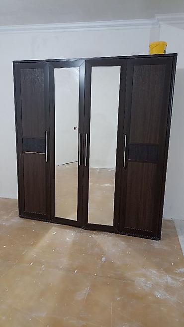 Mebel: İşlənmiş, 4 qapılı, Güzgülü, Qəhvəyi, Açılan, Düz dolab — 1
