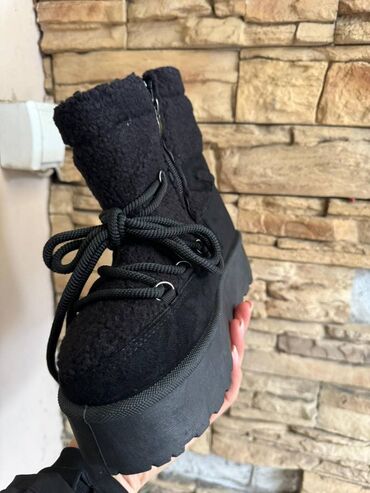 Ugg obuća: Ugg čizme — 7